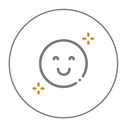 Emoji de carita sonriente en colores gris y resaltando su emocion en naranja