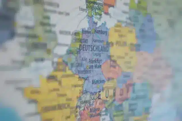 Mapa de europa visto de cerca enfocado en Alemania