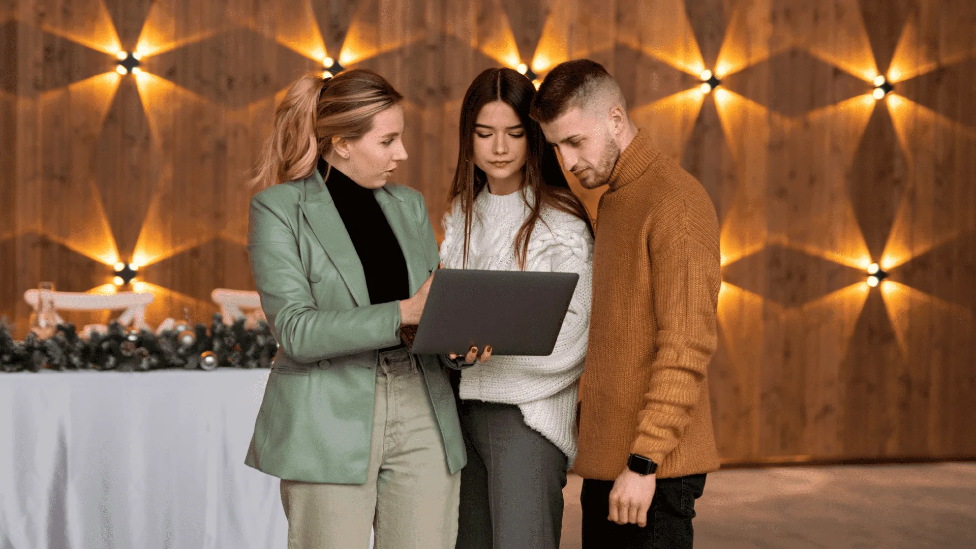 Agencia de transporte internacional Mesa de trabajo 1